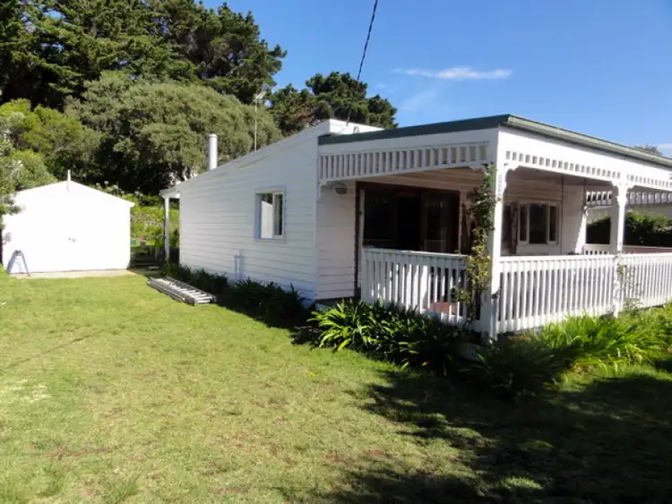 100 Beach Pde, Sandy Point VIC 3959