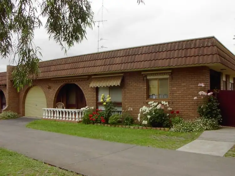 18-20 OGILVY STREET, Leongatha VIC 3953