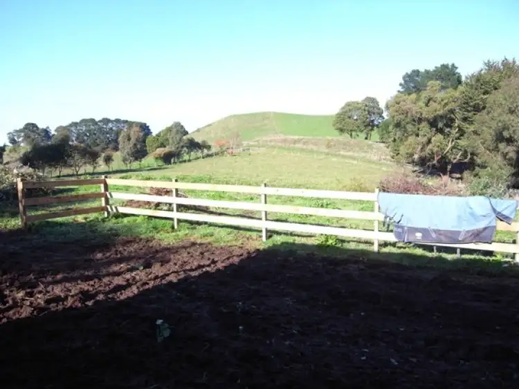7 McConville Lane, Allambee VIC 3823