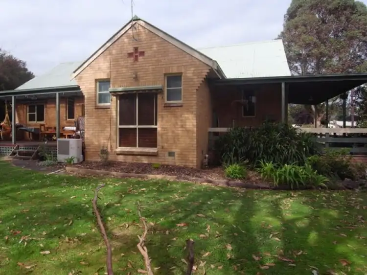 10 Pedder Street, Darnum VIC 3822