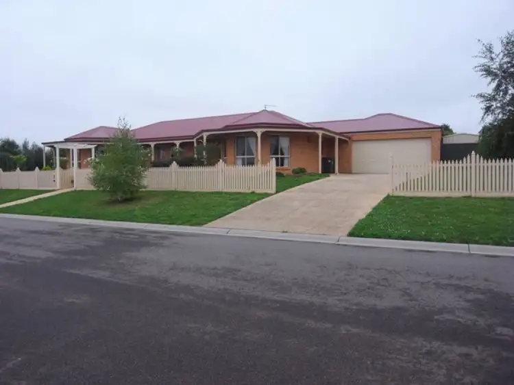 7 Arthurs Drive, Warragul VIC 3820