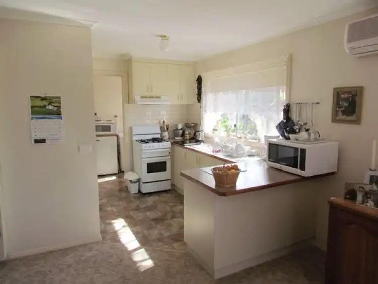 Third view of Homely house listing, 2/116 Burke Street, Warragul VIC 3820