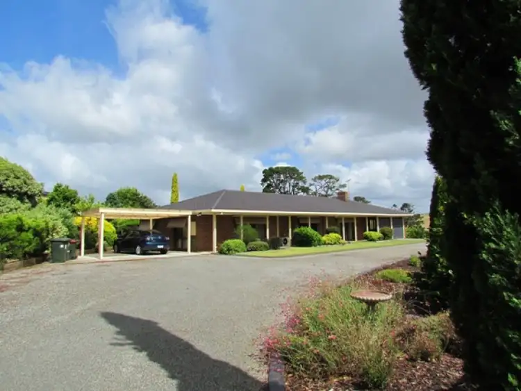 Main view of Homely house listing, 2 Bellamy Close, Warragul VIC 3820