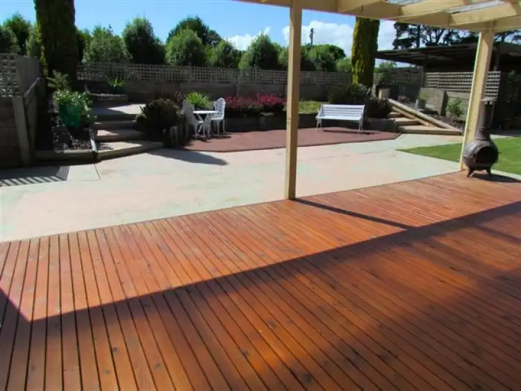 Fifth view of Homely house listing, 2 Bellamy Close, Warragul VIC 3820