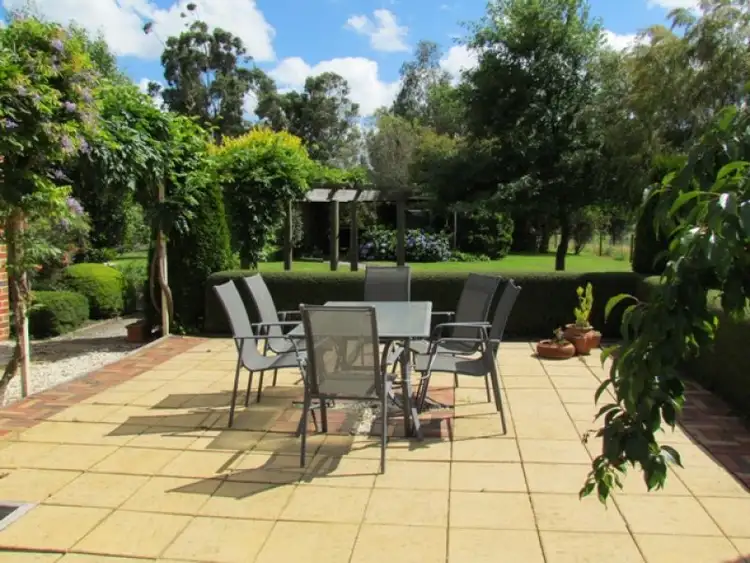 Third view of Homely house listing, 27 Simper Court, Drouin VIC 3818