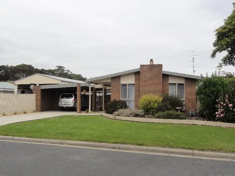 8 Landy Rd, Foster VIC 3960