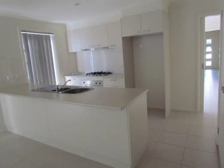 Second view of Homely townhouse listing, 1/25 Fernlea Close, Trafalgar VIC 3824