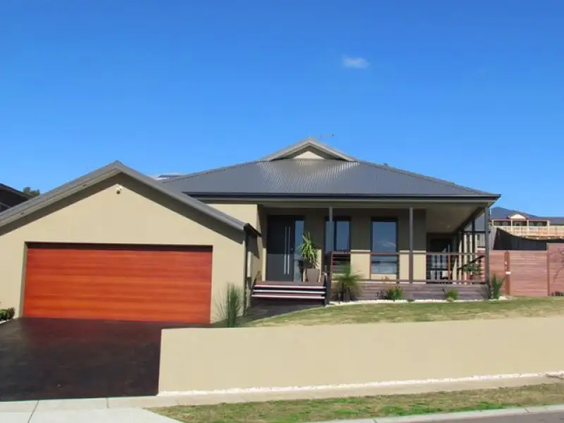 Main view of Homely house listing, 51 Grange Crescent, Warragul VIC 3820