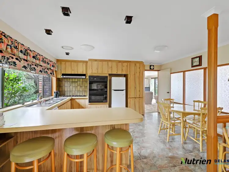Fifth view of Homely house listing, 13 Philip Court, Pakenham VIC 3810