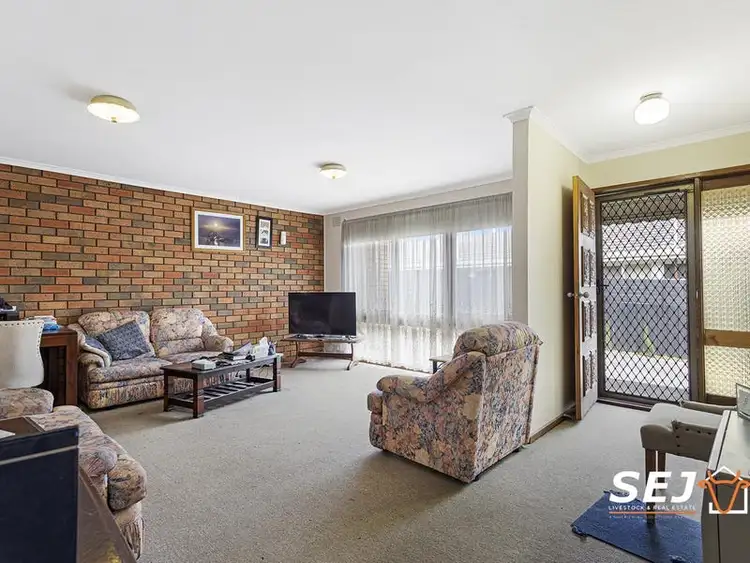 Second view of Homely unit listing, 1/40 King Street, Warragul VIC 3820