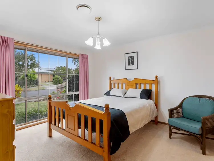 Sixth view of Homely house listing, 11 Myrtle Crescent, Warragul VIC 3820
