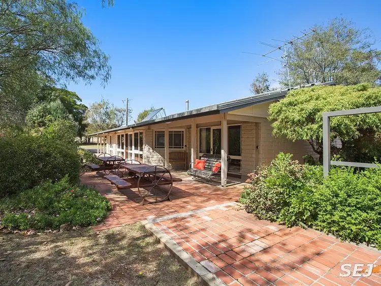 105 Ringin Road, Drouin South VIC 3818