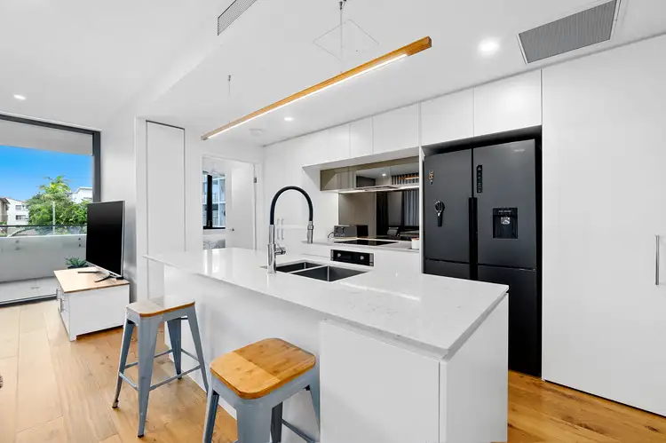 209/110 Frank Street, Labrador QLD 4215