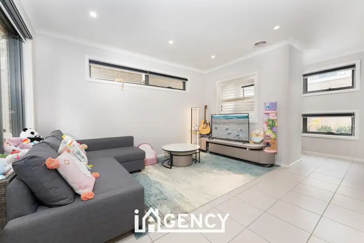 Second view of Homely townhouse listing, 6/134-136 Kennington Park Drive, Endeavour Hills VIC 3802
