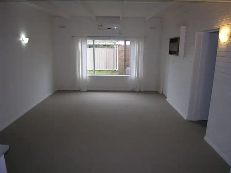 Third view of Homely unit listing, 4/123 Elgin Street, Sale VIC 3850