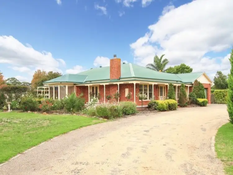 14 Rhodes Drive, Sale VIC 3850