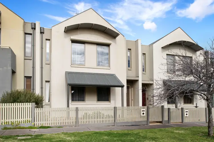 16 Wild Cherry Street, Maribyrnong VIC 3032