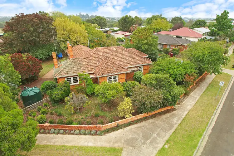 84 Mount Napier Road, Hamilton VIC 3300