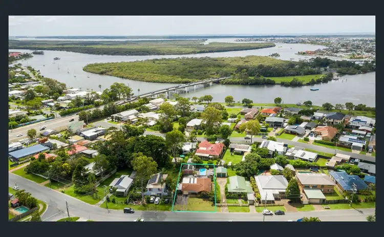 74 Crescent Avenue, Hope Island QLD 4212