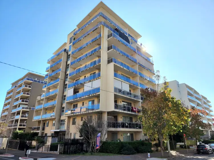 2/49 Lachlan Street, Warwick Farm NSW 2170