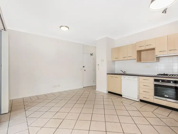 Fifth view of Homely unit listing, 6/232 Boundary Street, West End QLD 4101