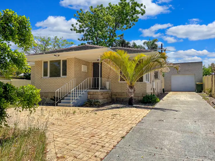 40 Brecknock Way, Girrawheen WA 6064