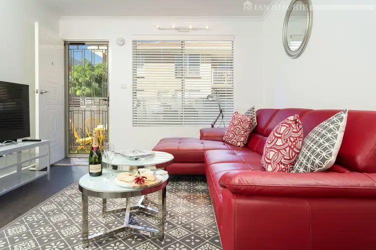 Fifth view of Homely serviced apartment listing, 4/436 Macauley Street, Albury NSW 2640