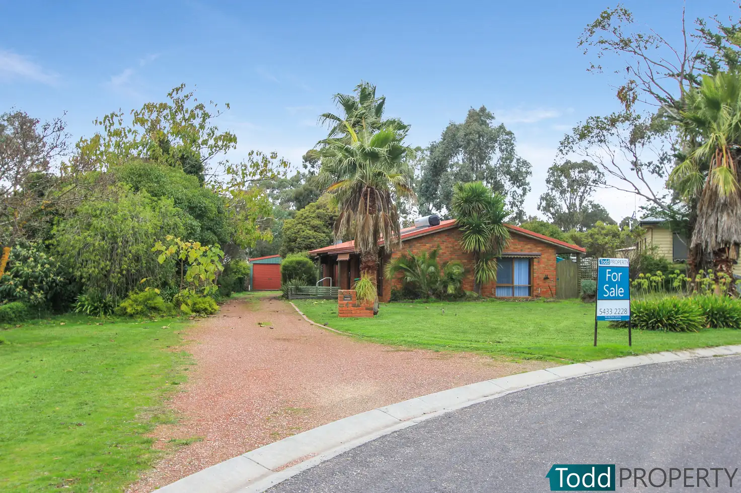 Main view of Homely house listing, 4 Redleaf Close, Heathcote VIC 3523