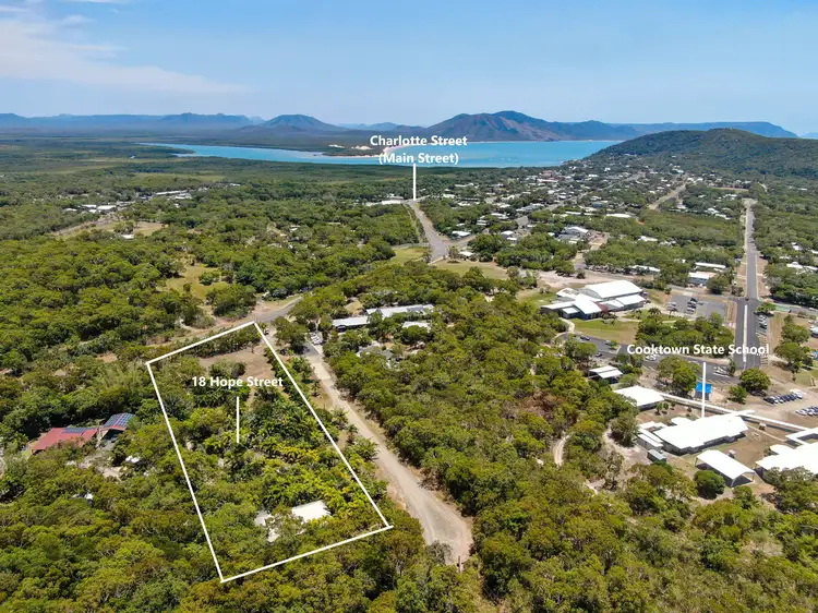 18 Hope Street, Cooktown QLD 4895