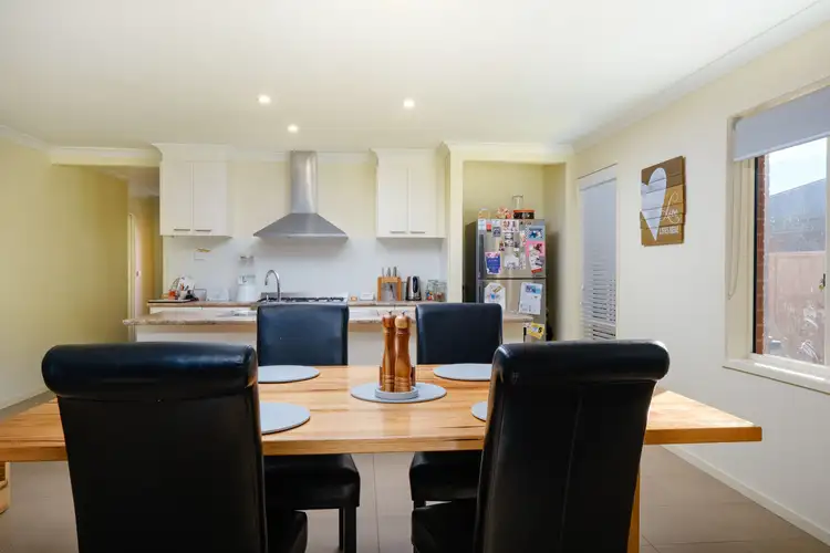 Fourth view of Homely house listing, 8 BUGDEN STREET, Wodonga VIC 3690