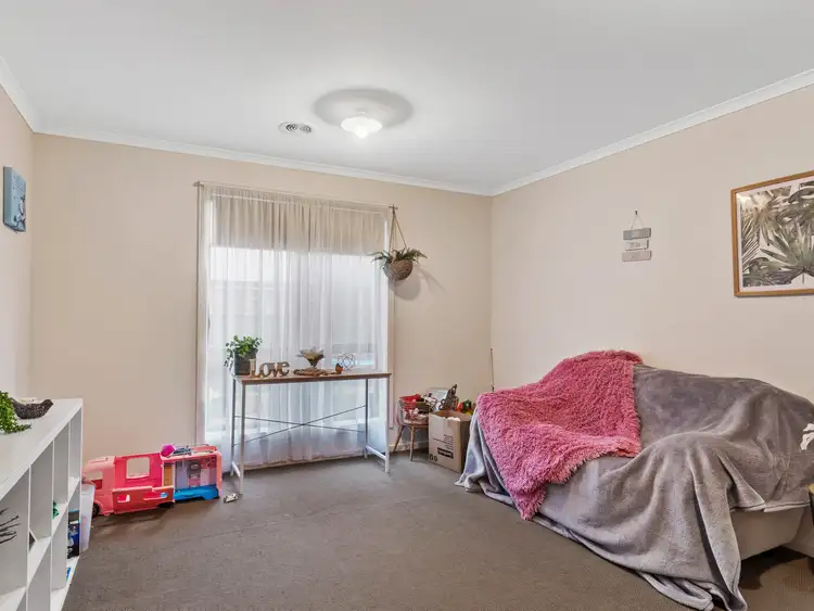 Fifth view of Homely house listing, 8 Mulberry Lane, White Hills VIC 3550