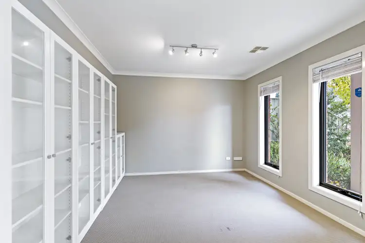 Second view of Homely house listing, 7 Tununga Circuit, Kangaroo Flat VIC 3555