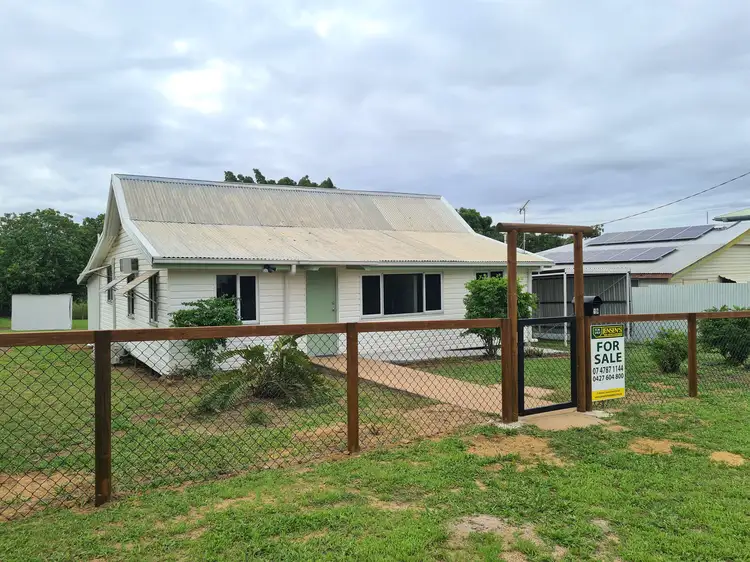 19 MELVILLE STREET, Charters Towers City QLD 4820