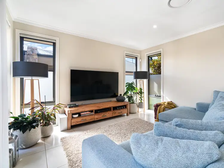 Fourth view of Homely unit listing, 5/14 Yarrow Close, Middle Ridge QLD 4350