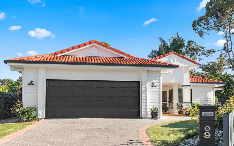 9 MONTROSE CL, Point Vernon QLD 4655