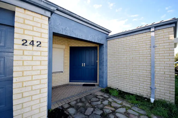 242 Amherst Road, Canning Vale WA 6155
