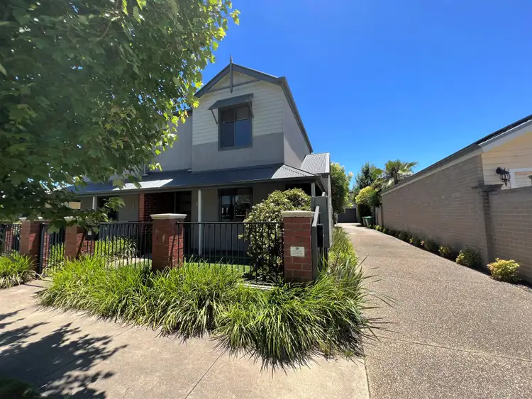 Main view of Homely townhouse listing, 1/2 Mark Street, Wodonga VIC 3690