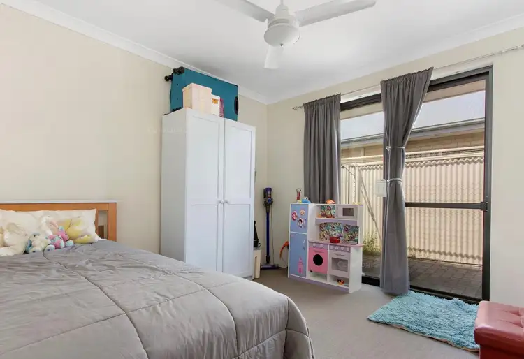Fifth view of Homely house listing, 2 ARNSIDE BEND, Waikiki WA 6169