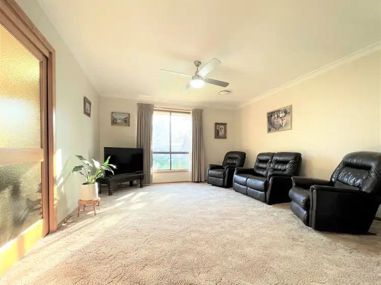 Fifth view of Homely house listing, 17 Cobham Avenue, Swan Hill VIC 3585