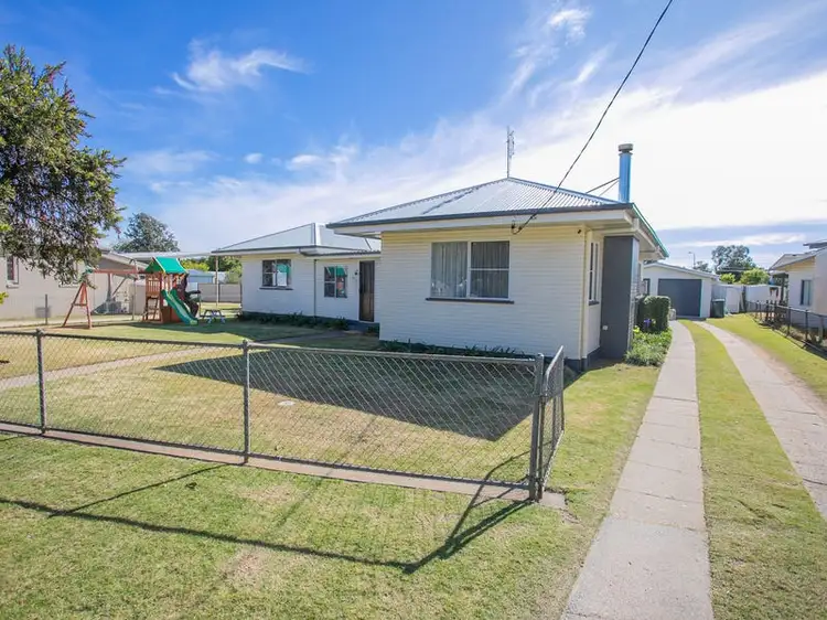11 Barber Street, Chinchilla QLD 4413