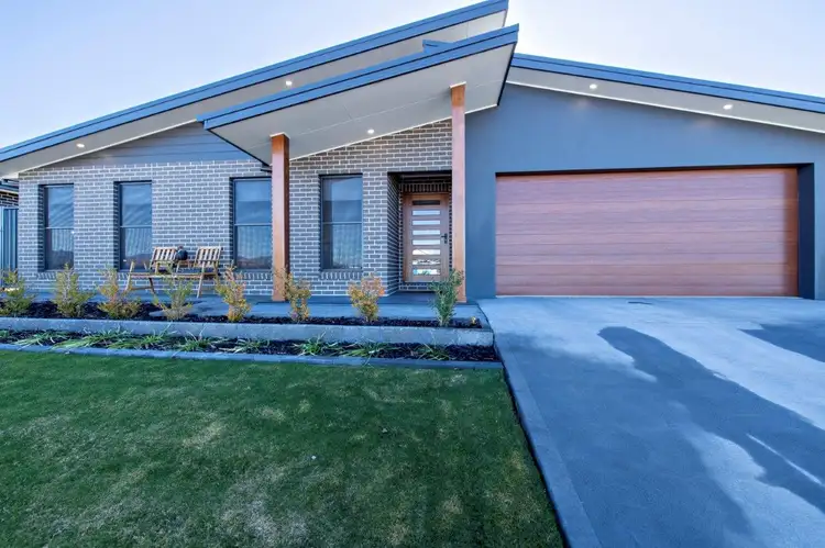 52 Azure Avenue, Dubbo NSW 2830