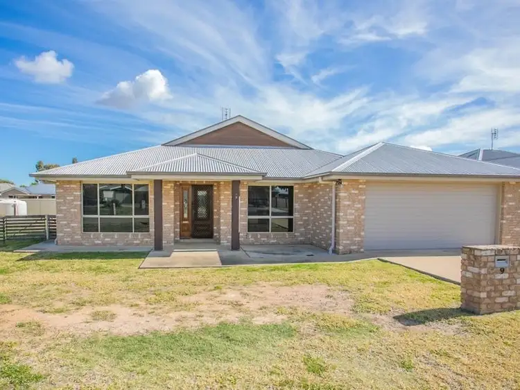 9 McKenzie Street, Chinchilla QLD 4413