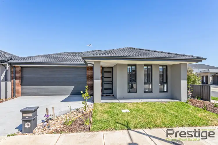 8 Bankstown Road