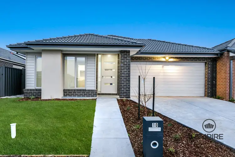 10 Aegean Street, Clyde North VIC 3978