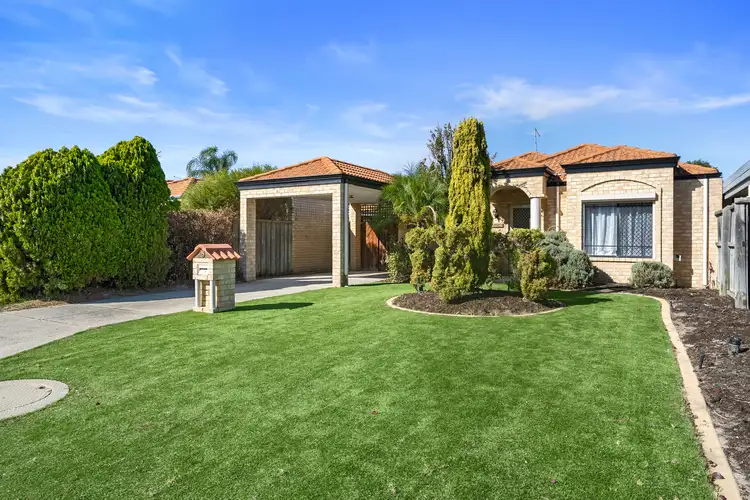 6 Sorrento Turn, Ellenbrook WA 6069