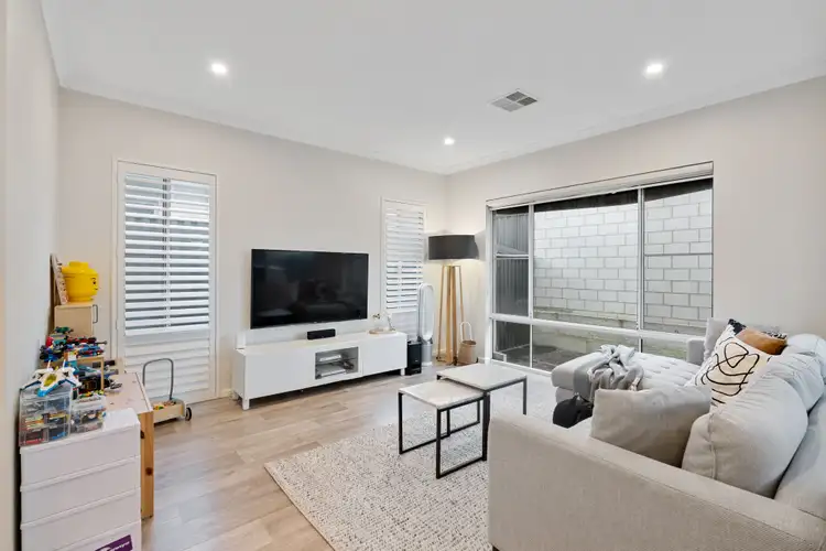 Seventh view of Homely house listing, 2 Zen Way, Aveley WA 6069