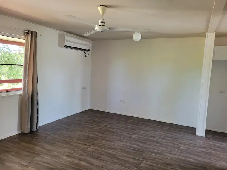 Seventh view of Homely unit listing, 2 CAMERON STREET, The Gemfields QLD 4702