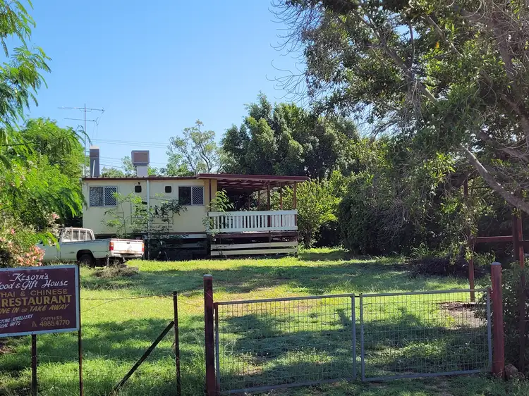 4 Centenary Drive, The Gemfields QLD 4702