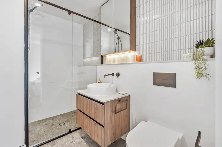 Sixth view of Homely apartment listing, 7 JEAVONS LANE, Stones Corner QLD 4120