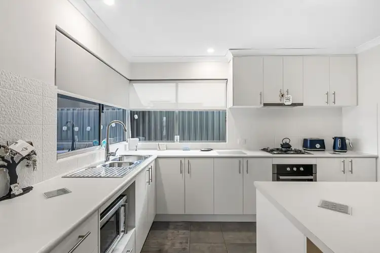 Seventh view of Homely house listing, 22 Laila Turn, Madeley WA 6065